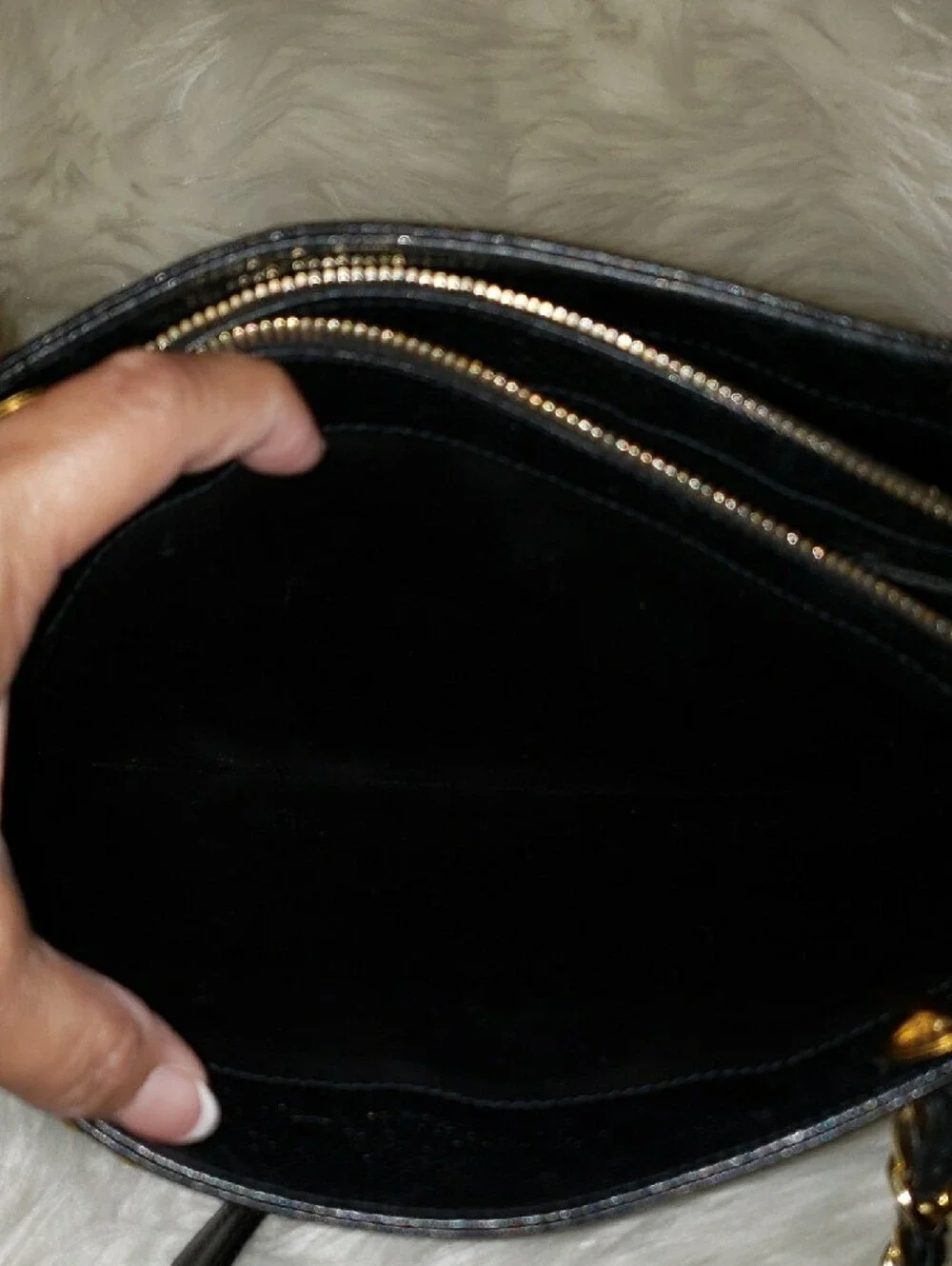 CHANEL Black Leather Shoulder Bag with Gold CC Hardware